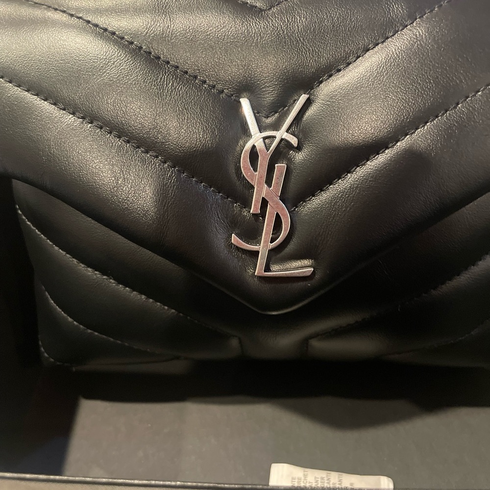 Saint Laurent
Loulou Toy crossbody bag